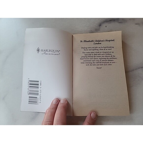 Second Lover By Gill Sanderson Paperback - Picture 2 of 10